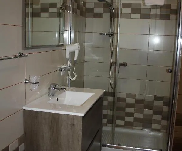 Paradiso Bed & Breakfast 3*